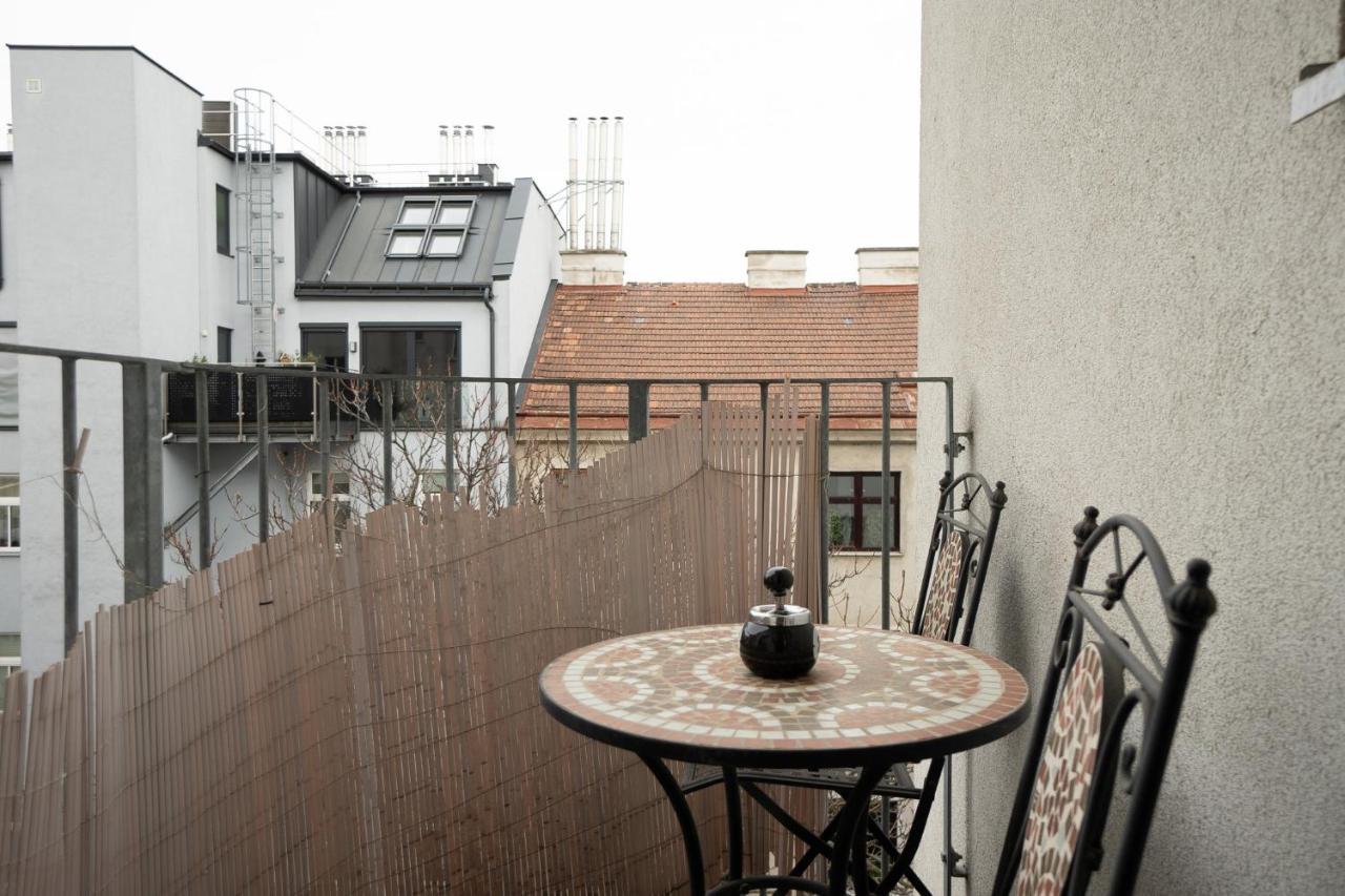 Apartment With A Balcony - 15 Min To City Center Vienna Exterior photo